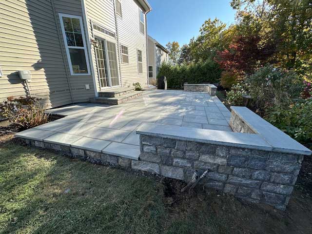 Stone & Brick Retaining Wall Builders | Naugatuck, CT